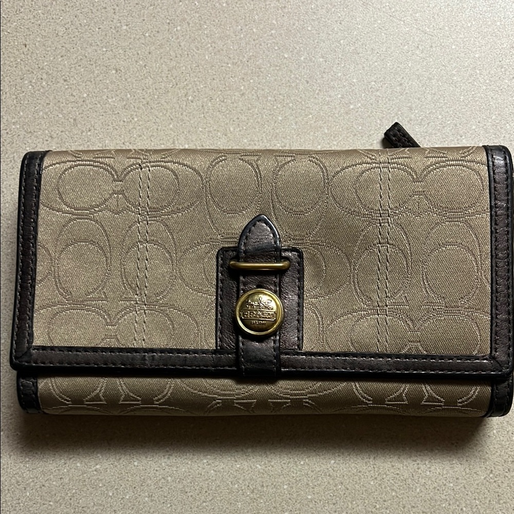 Coach Tan and Brown Signature Wallet